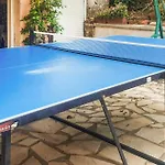 Pet Friendly In St Julien De Peyrolas Saint-Julien-de-Peyrolas