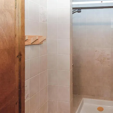 Pet Friendly In St Julien De Peyrolas Ferienhaus Saint-Julien-de-Peyrolas