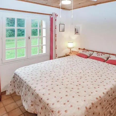 Amazing In St Julien De Peyrolas With Sauna Saint-Julien-de-Peyrolas