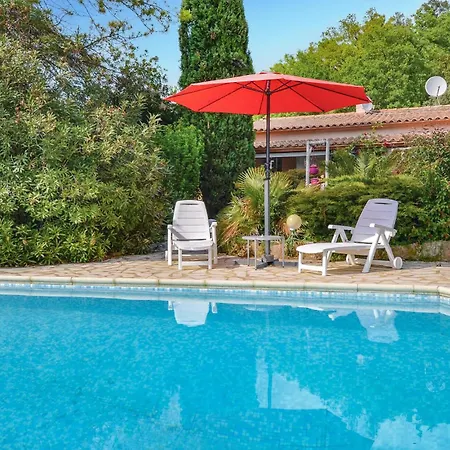 Pet Friendly In St Julien De Peyrolas *